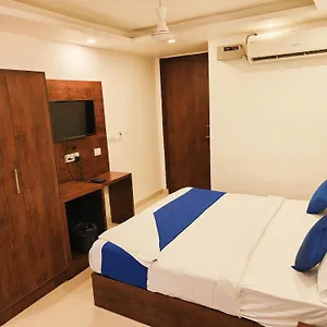 Marina Near Igi Airport **** New Delhi